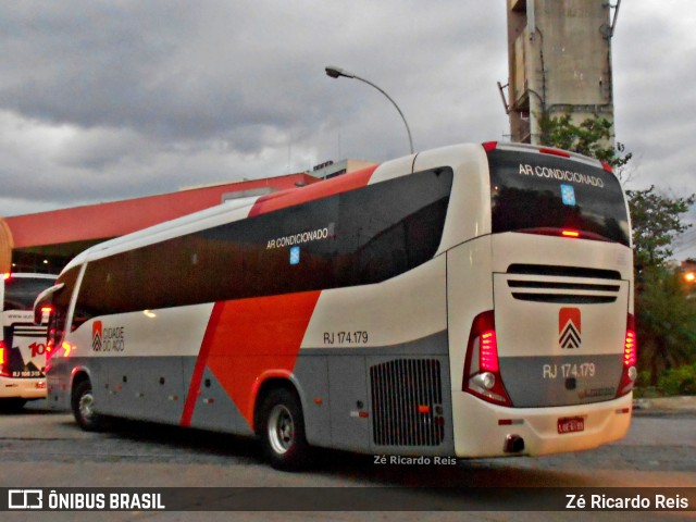 Viação Cidade do Aço RJ 174.179 na cidade de Rio de Janeiro, Rio de Janeiro, Brasil, por Zé Ricardo Reis. Número da foto: #10247149.