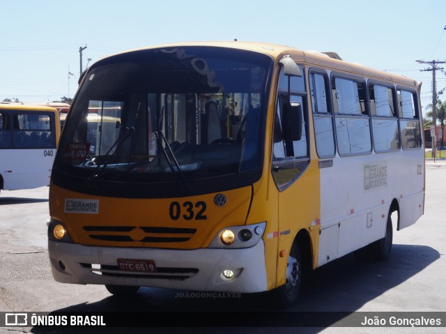 Grande Ocidental 032 na cidade de Novo Gama, Goiás, Brasil, por João Gonçalves. ID da foto: 10253931.