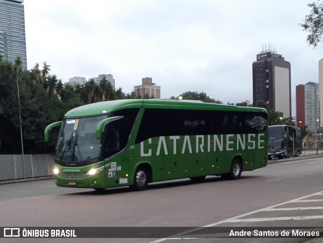 Auto Viação Catarinense 3413 na cidade de Curitiba, Paraná, Brasil, por Andre Santos de Moraes. ID da foto: 10257103.