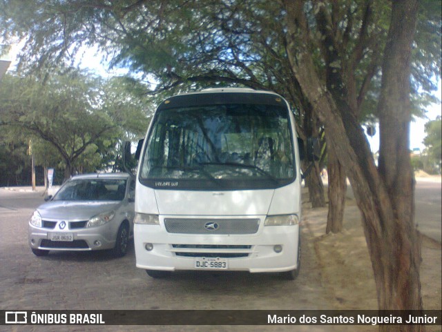 Ônibus Particulares 4 7175 na cidade de Piritiba, Bahia, Brasil, por Mario dos Santos Nogueira Junior. ID da foto: 10256055.