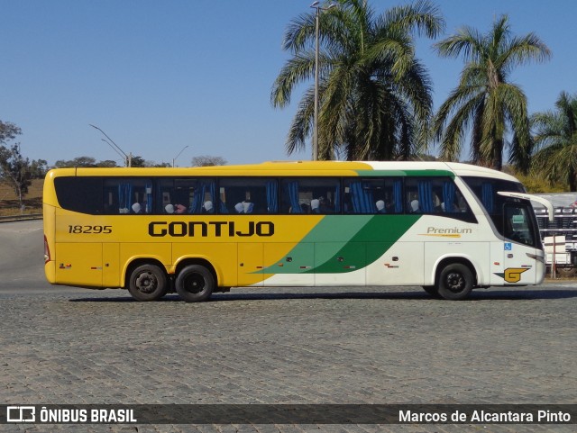 Empresa Gontijo de Transportes 18295 na cidade de Perdões, Minas Gerais, Brasil, por Marcos de Alcantara Pinto. Número da foto: #10263798.