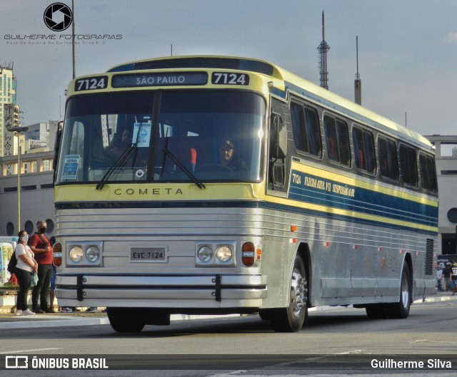 Ônibus Particulares 7124 na cidade de São Paulo, São Paulo, Brasil, por Guilherme Silva. Número da foto: #10263586.