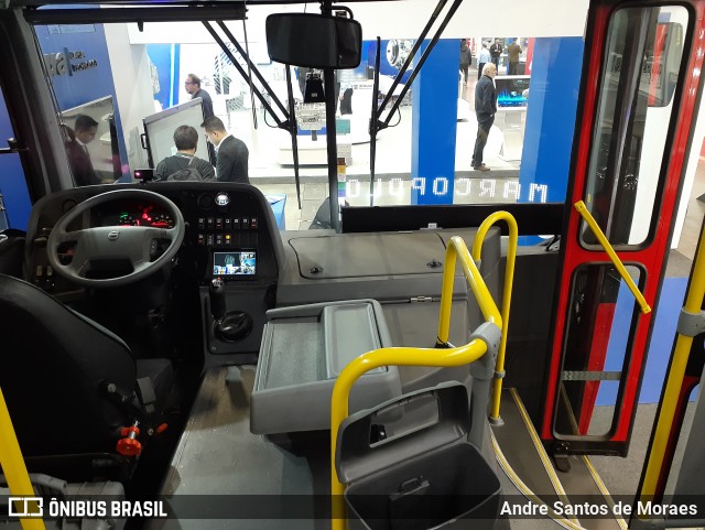 Itajaí Transportes Coletivos 2065 na cidade de São Paulo, São Paulo, Brasil, por Andre Santos de Moraes. Número da foto: #10264102.