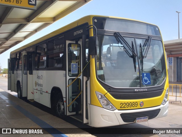 Viação Pioneira 229989 na cidade de Gama, Distrito Federal, Brasil, por Roger Michel. ID da foto: 10367030.