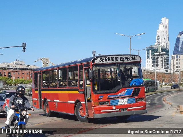 Ônibus Particulares 506 na cidade de Ciudad Autónoma de Buenos Aires, Argentina, por Agustin SanCristobal1712. ID da foto: 10366702.