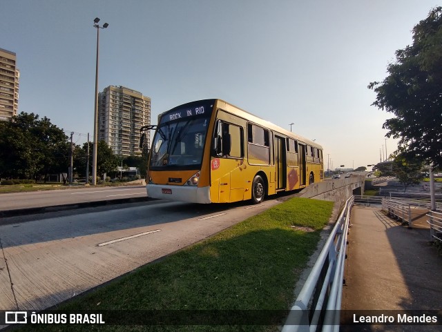 Viação Metrópole Paulista - Zona Leste 3 1883 na cidade de Rio de Janeiro, Rio de Janeiro, Brasil, por Leandro Mendes. ID da foto: 10366431.