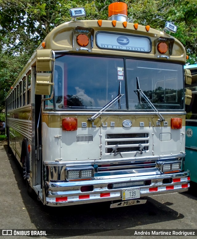 Autobuses sin identificación - Costa Rica El Okinawa na cidade de San Rafael, Alajuela, Alajuela, Costa Rica, por Andrés Martínez Rodríguez. ID da foto: 10367653.