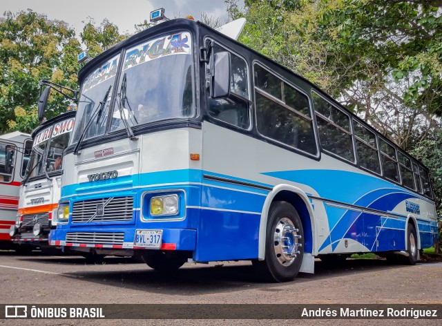 Transcambal - Autotransportes Cambronero Alfaro SUERRES na cidade de San Rafael, Alajuela, Alajuela, Costa Rica, por Andrés Martínez Rodríguez. Número da foto: #10368055.