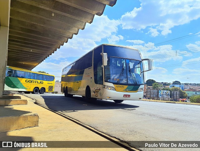Empresa Gontijo de Transportes 12920 na cidade de Araxá, Minas Gerais, Brasil, por Paulo Vitor De Azevedo. Número da foto: #10367074.