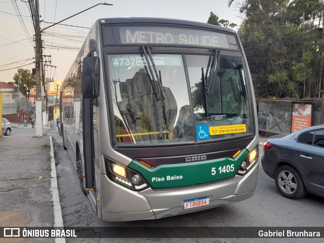 Via Sudeste Transportes S.A. 5 1405 na cidade de São Paulo, São Paulo, Brasil, por Gabriel Brunhara. ID da foto: 10367149.