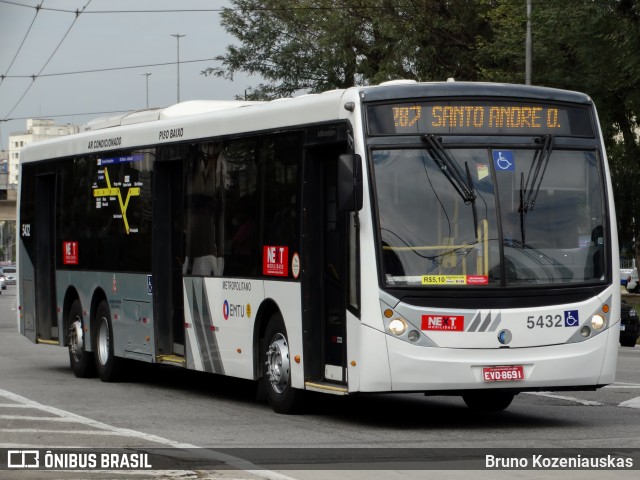 Next Mobilidade - ABC Sistema de Transporte 5432 na cidade de São Bernardo do Campo, São Paulo, Brasil, por Bruno Kozeniauskas. ID da foto: 10366848.