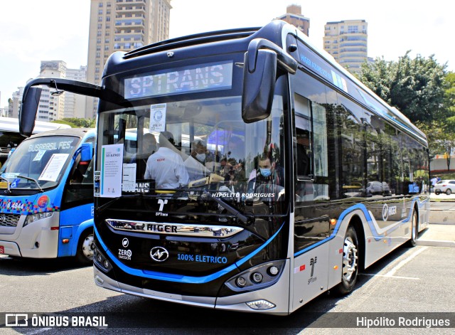 Higer 0J65 na cidade de São Paulo, São Paulo, Brasil, por Hipólito Rodrigues. Número da foto: #10367317.