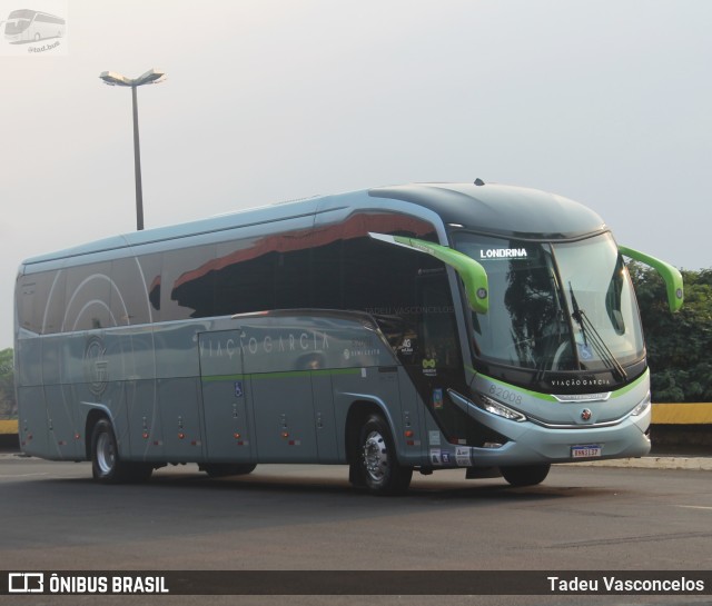 Viação Garcia 82008 na cidade de Londrina, Paraná, Brasil, por Tadeu Vasconcelos. ID da foto: 10366052.