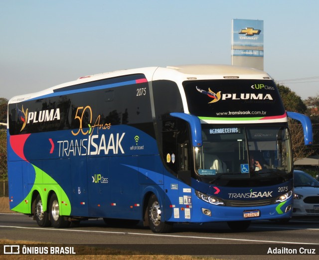 Trans Isaak Turismo 2075 na cidade de Guaratinguetá, São Paulo, Brasil, por Adailton Cruz. Número da foto: #10367131.