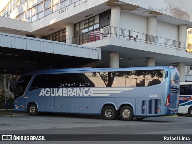 Viação Águia Branca 32280 na cidade de Niterói, Rio de Janeiro, Brasil, por Rafael Lima. Número da foto: #10367544.