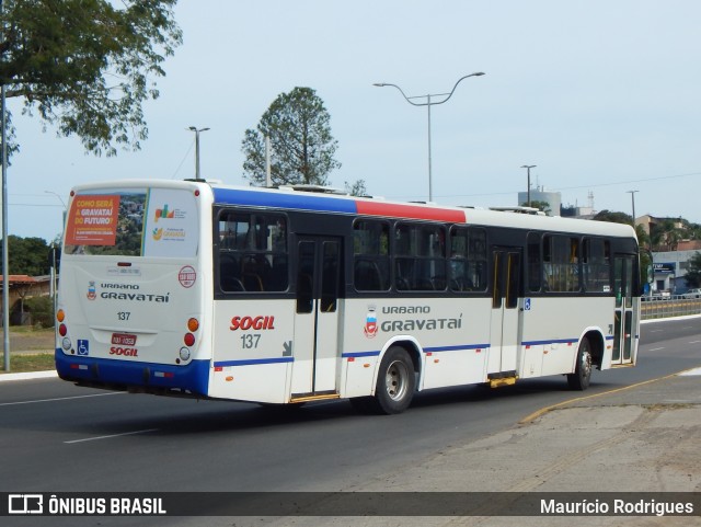 SOGIL - Sociedade de Ônibus Gigante Ltda. 137 na cidade de Gravataí, Rio Grande do Sul, Brasil, por Maurício Rodrigues. Número da foto: #10366989.