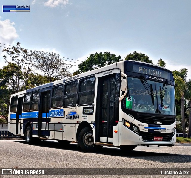 VIDA - Viação Danúbio Azul 19064 na cidade de Piedade, São Paulo, Brasil, por Luciano Alex. Número da foto: #10366142.