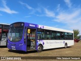 Diamond Buses 32134 na cidade de Northampton, Northamptonshire, Inglaterra, por Fábio Takahashi Tanniguchi. ID da foto: :id.