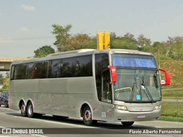 Ônibus Particulares 010 na cidade de Araçariguama, São Paulo, Brasil, por Flavio Alberto Fernandes. Número da foto: #10368923.