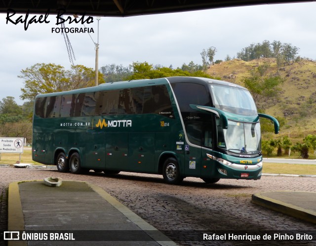 Viação Motta 18014 na cidade de São Paulo, São Paulo, Brasil, por Rafael Henrique de Pinho Brito. Número da foto: #10369211.