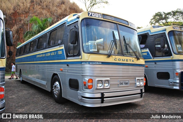 Ônibus Particulares 7085 na cidade de Campinas, São Paulo, Brasil, por Julio Medeiros. Número da foto: #10368893.