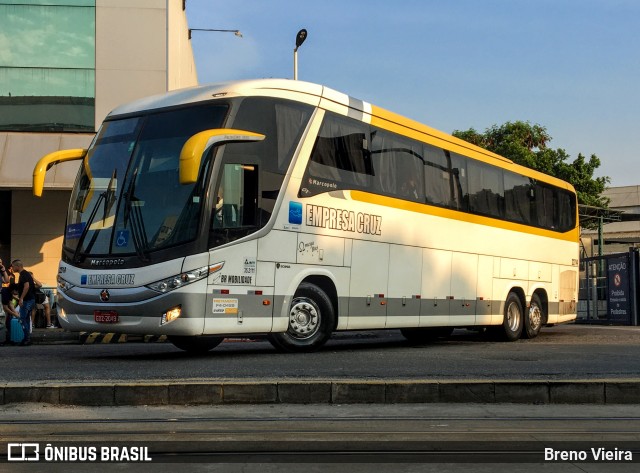 Empresa Cruz 22714 na cidade de Rio de Janeiro, Rio de Janeiro, Brasil, por Breno Vieira. Número da foto: #10369549.