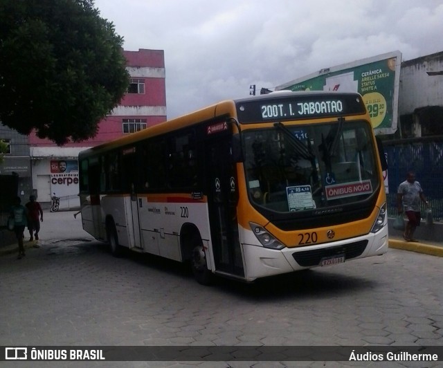 Empresa Metropolitana 220 na cidade de Jaboatão dos Guararapes, Pernambuco, Brasil, por Áudios Guilherme. ID da foto: 10373554.