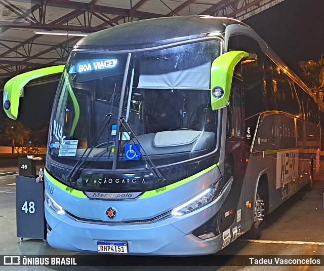 Viação Garcia 82048 na cidade de Londrina, Paraná, Brasil, por Tadeu Vasconcelos. Número da foto: #10373356.