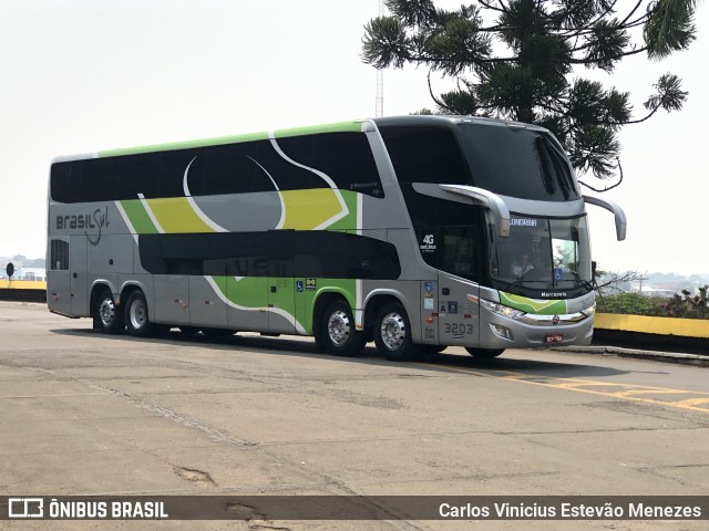 Brasil Sul Linhas Rodoviárias 3203 na cidade de Londrina, Paraná, Brasil, por Carlos Vinicius Estevão Menezes. Número da foto: #10373966.