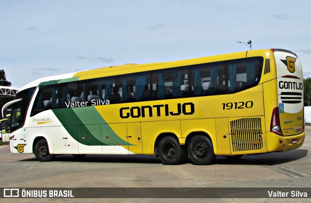 Empresa Gontijo de Transportes 19120 na cidade de Curitiba, Paraná, Brasil, por Valter Silva. ID da foto: 10372084.