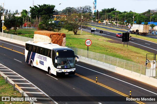 Santo Antônio Turismo 4600 na cidade de Marília, São Paulo, Brasil, por Roberto Mendes. Número da foto: #10373131.