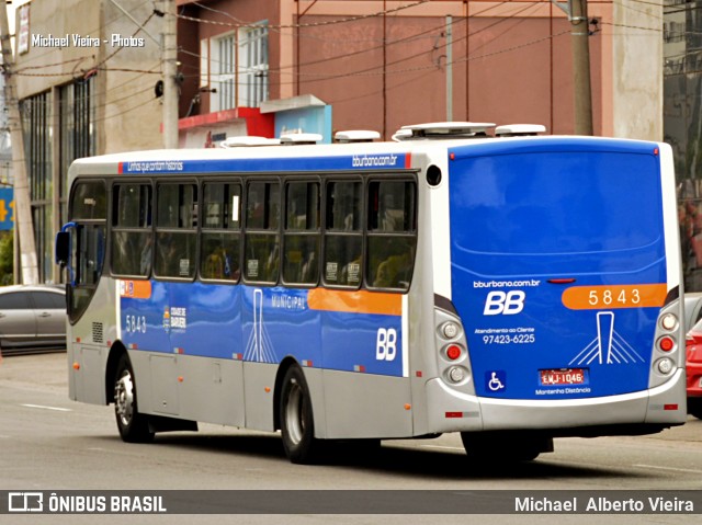 BB Transportes e Turismo 5843 na cidade de Barueri, São Paulo, Brasil, por Michael  Alberto Vieira. Número da foto: #10373599.