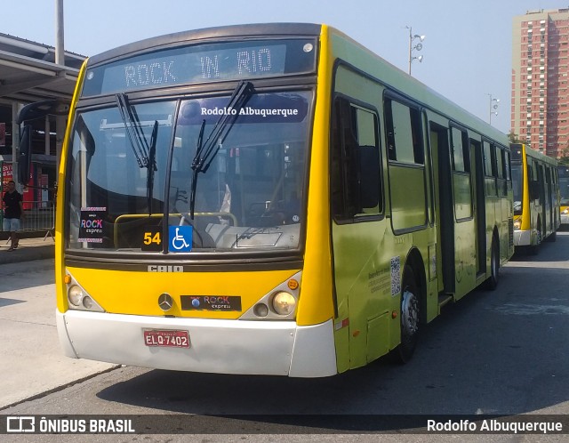 Viação Metrópole Paulista - Zona Leste 54 na cidade de Rio de Janeiro, Rio de Janeiro, Brasil, por Rodolfo Albuquerque. ID da foto: 10373140.