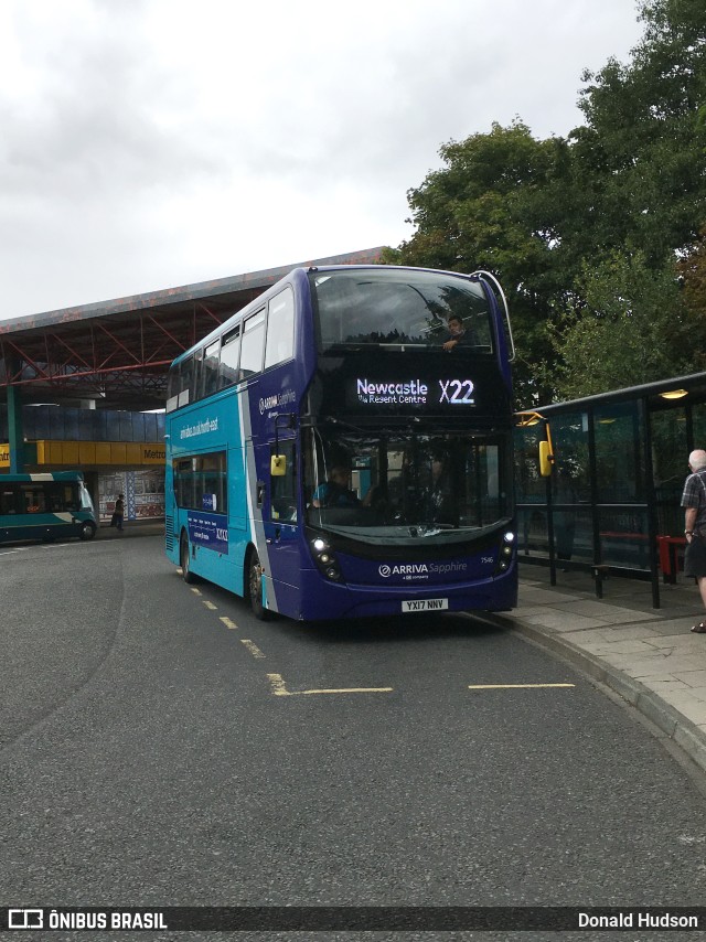 Arriva 7546 na cidade de Newcastle upon Tyne, Tyne and Wear, Inglaterra, por Donald Hudson. ID da foto: 10372488.