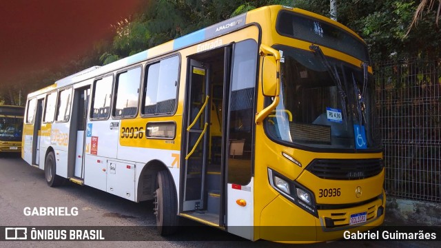 Plataforma Transportes 30936 na cidade de Salvador, Bahia, Brasil, por Gabriel Guimarães. ID da foto: 10376411.