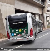 Via Sudeste Transportes S.A. 5 2783 na cidade de São Paulo, São Paulo, Brasil, por Andre Santos de Moraes. Número da foto: #:id.