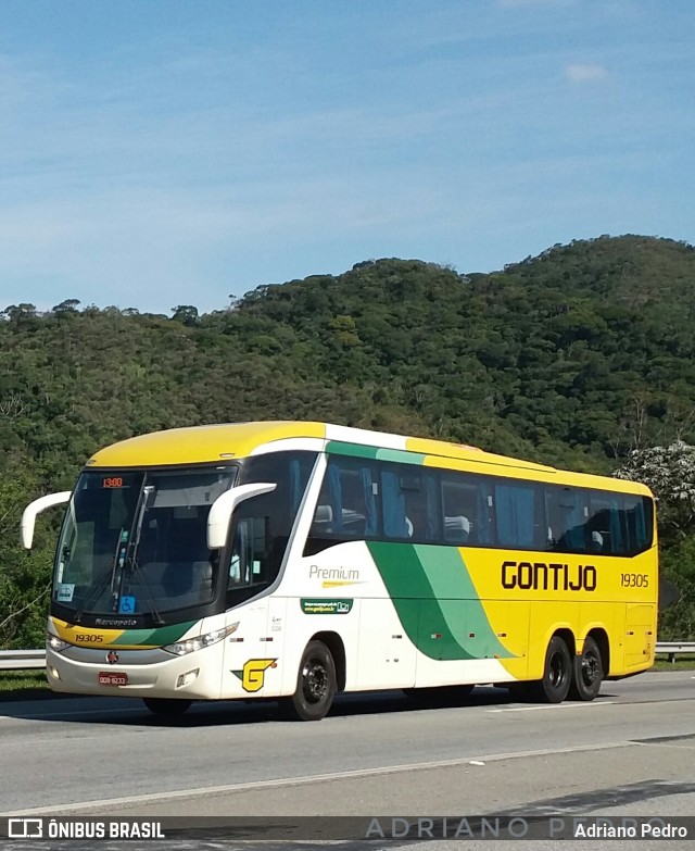 Empresa Gontijo de Transportes 19305 na cidade de Petrópolis, Rio de Janeiro, Brasil, por Adriano Pedro. ID da foto: 10382390.