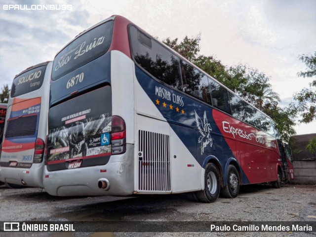 Expresso São Luiz 6870 na cidade de SIA, Distrito Federal, Brasil, por Paulo Camillo Mendes Maria. Número da foto: #10382519.