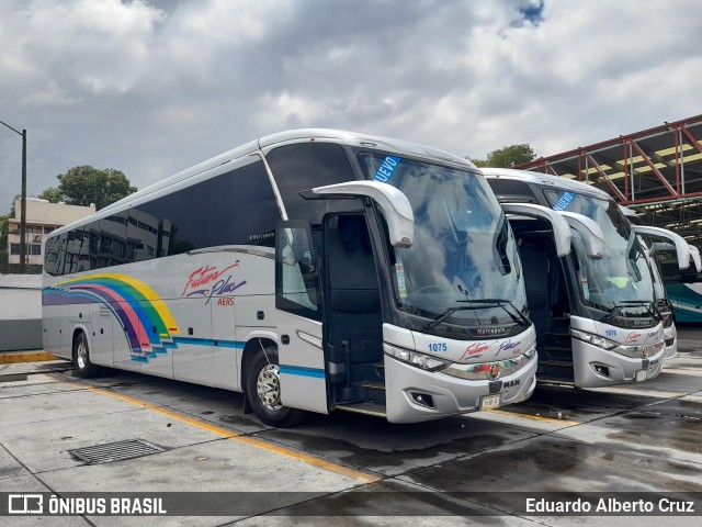 Futura 1075 na cidade de Coyoacán, Ciudad de México, México, por Eduardo Alberto Cruz. Número da foto: #10385891.