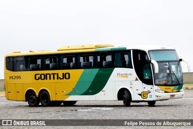 Empresa Gontijo de Transportes 14295 na cidade de Vitória da Conquista, Bahia, Brasil, por Felipe Pessoa de Albuquerque. ID da foto: 10389963.