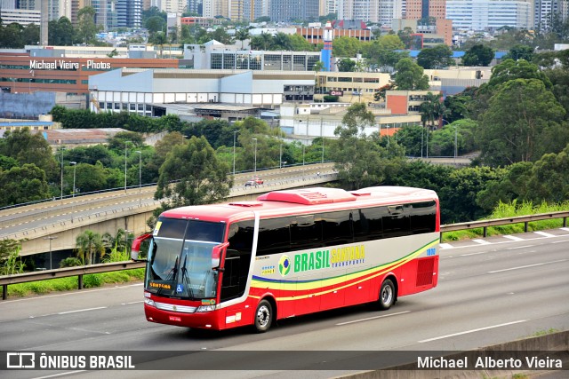 Brasil Santana Transportes 1000 na cidade de Barueri, São Paulo, Brasil, por Michael  Alberto Vieira. Número da foto: #10392075.