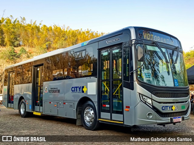 City Transporte Urbano Intermodal - Votorantim 654 na cidade de Campinas, São Paulo, Brasil, por Matheus Gabriel dos Santos. ID da foto: 10393799.