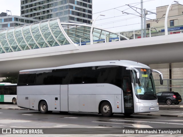 Private Buses - Buses without visible identification KT215HB na cidade de The Hague, South Holland, Países Baixos, por Fábio Takahashi Tanniguchi. Número da foto: #10395726.