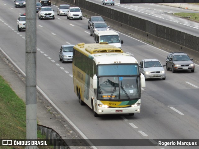 Empresa Gontijo de Transportes 17165 na cidade de São José dos Campos, São Paulo, Brasil, por Rogerio Marques. ID da foto: 10397292.