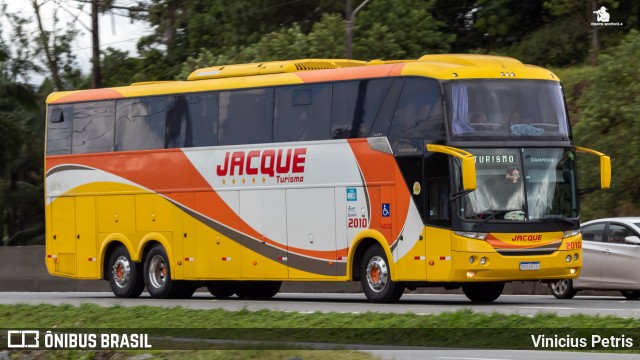Jacques Turismo 2010 na cidade de Joinville, Santa Catarina, Brasil, por Vinicius Petris. Número da foto: #10396048.