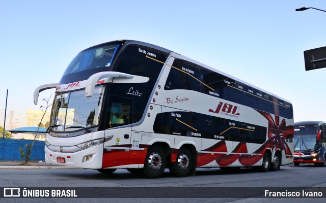 JBL Turismo 7300 na cidade de São Paulo, São Paulo, Brasil, por Francisco Ivano. Número da foto: #10337915.