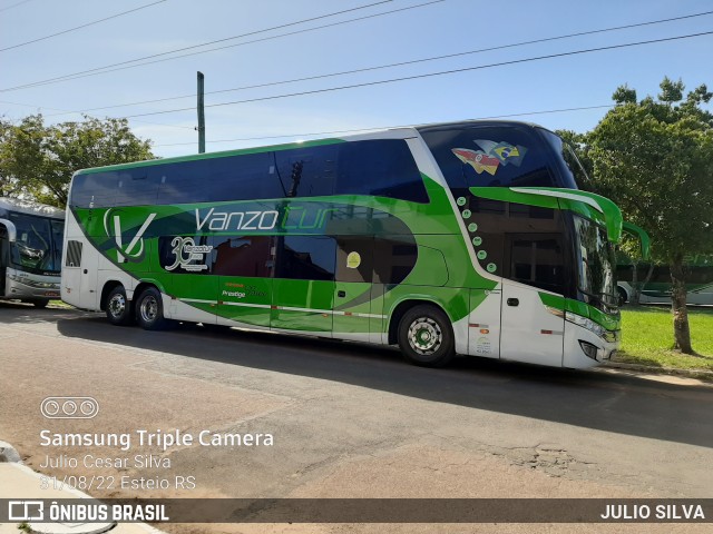 Vanzo Tur 1664 na cidade de Esteio, Rio Grande do Sul, Brasil, por JULIO SILVA. Número da foto: #10337737.