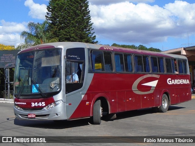 Expresso Gardenia 3445 na cidade de Três Corações, Minas Gerais, Brasil, por Fábio Mateus Tibúrcio. Número da foto: #10398242.