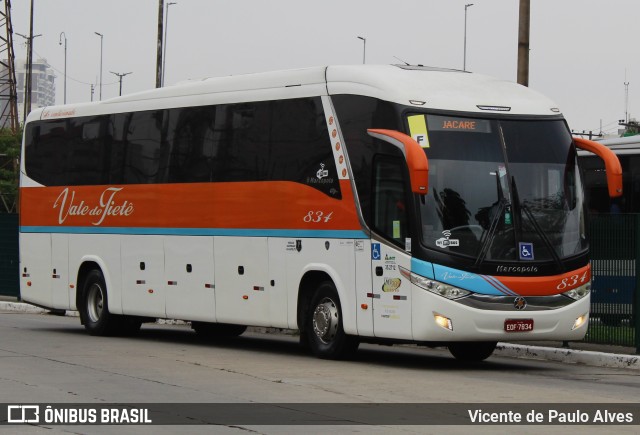 Viação Vale do Tietê 834 na cidade de São Paulo, São Paulo, Brasil, por Vicente de Paulo Alves. Número da foto: #10399458.