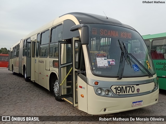 Araucária Transportes Coletivos 19M70 na cidade de Curitiba, Paraná, Brasil, por Robert Matheus De Morais Oliveira. Número da foto: #10400973.